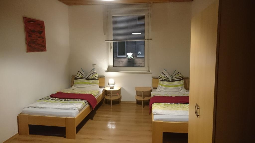 Privatzimmer Furth Zentrum Exterior photo